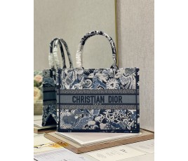 디올 DIOR BOOK TOTE 북 토트 백