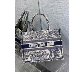 디올 DIOR 북 미듐 토트 백